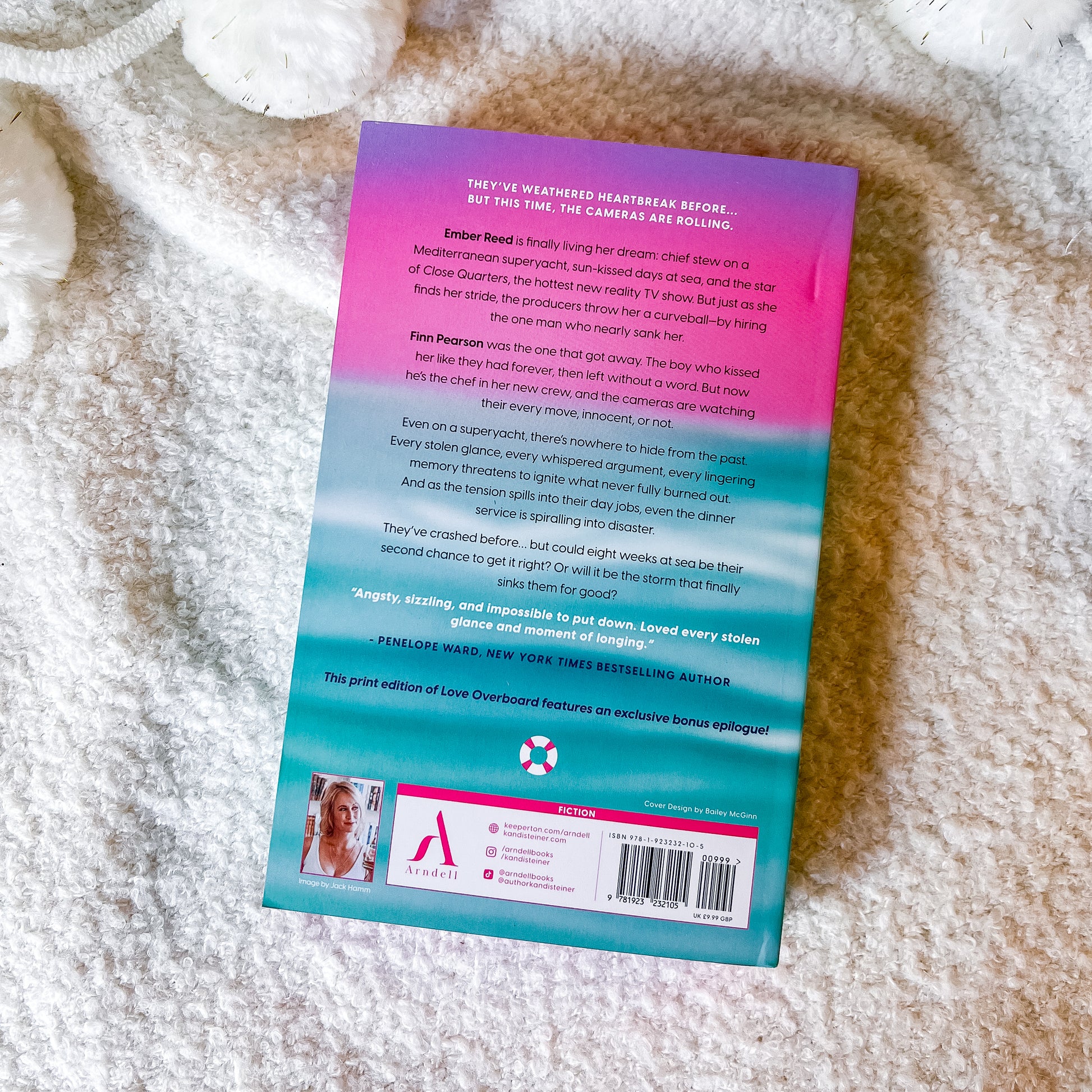 Back cover of a book with a gradient design on a textured surface