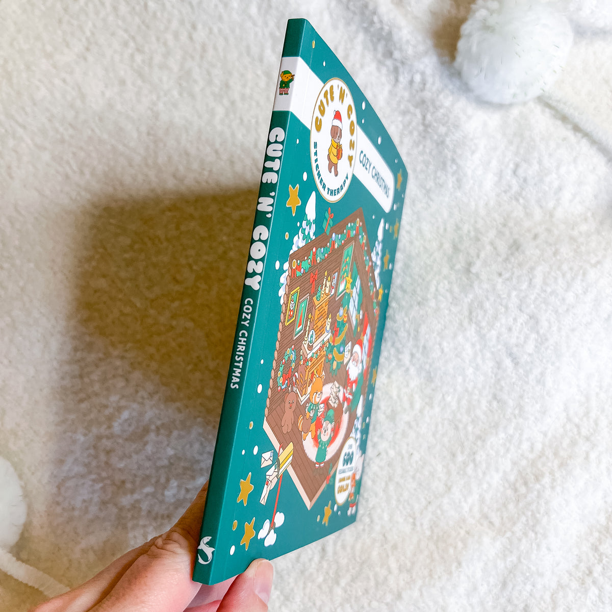 Cute 'n' Cozy Christmas Sticker Therapy (UK Edition) by Matthias Orsi