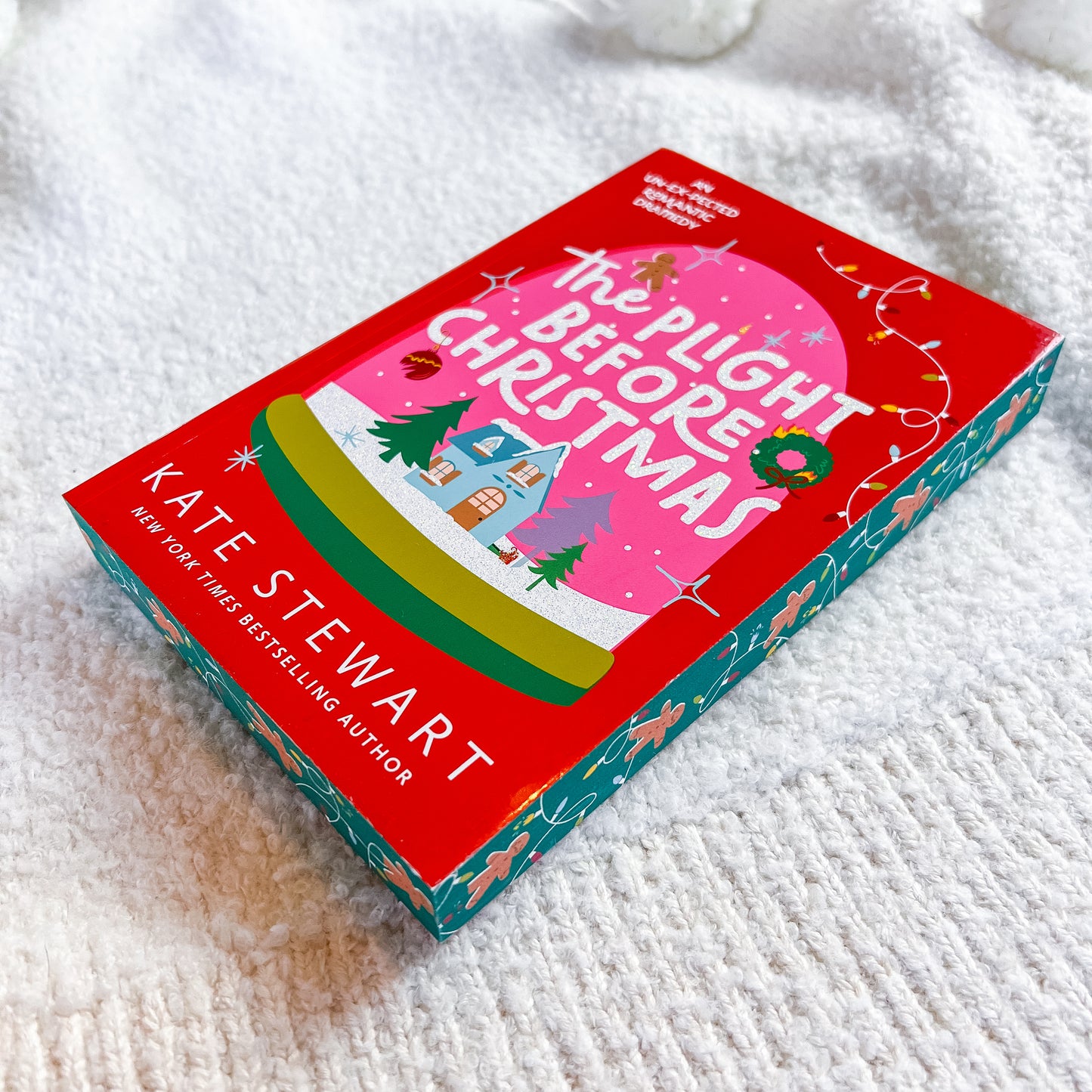 The Plight Before Christmas (Deluxe Edition) by Kate Stewart