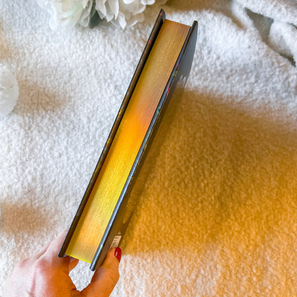 Book "the thorn queen" by sasha peyton smith 