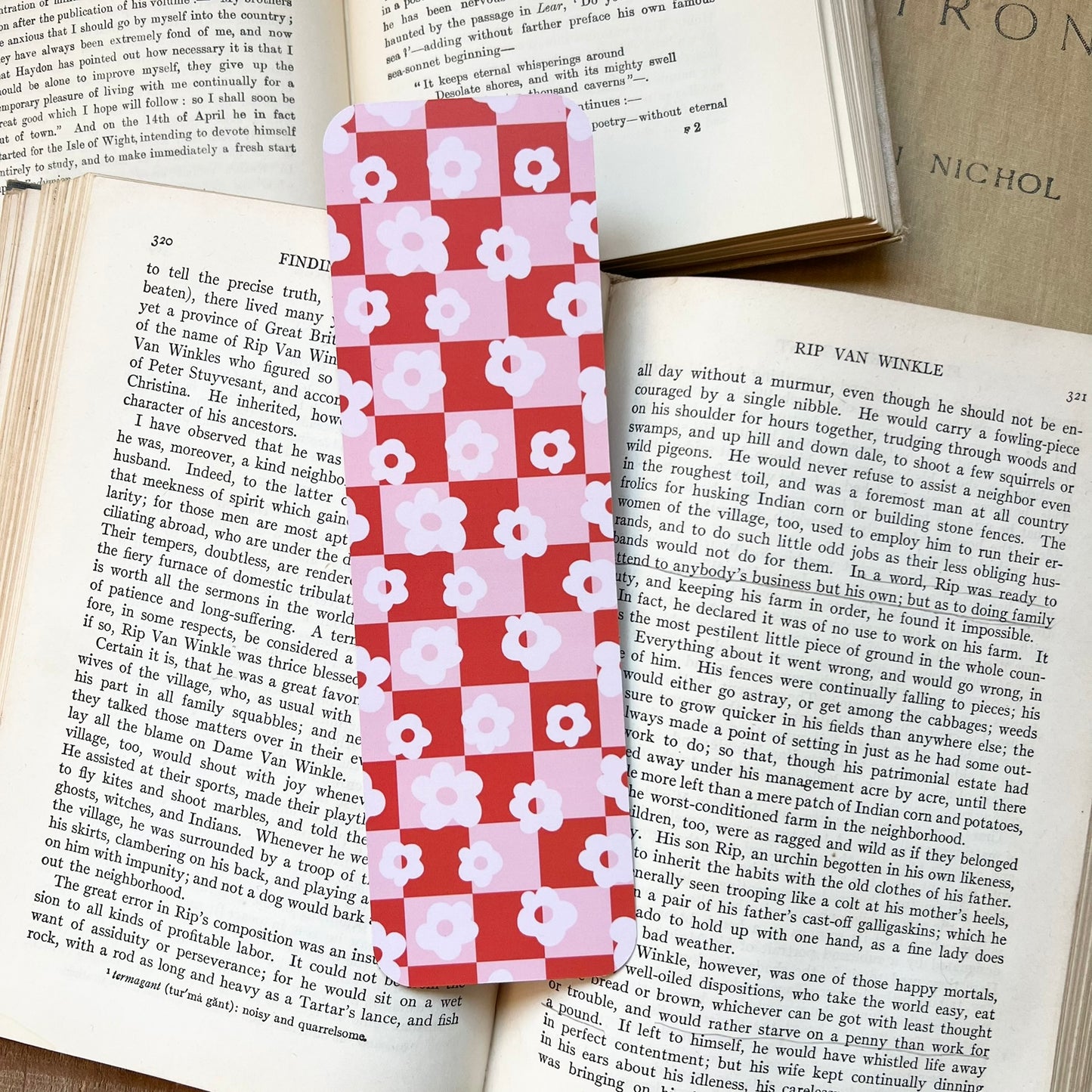 Red and pink flower picnic bookmark