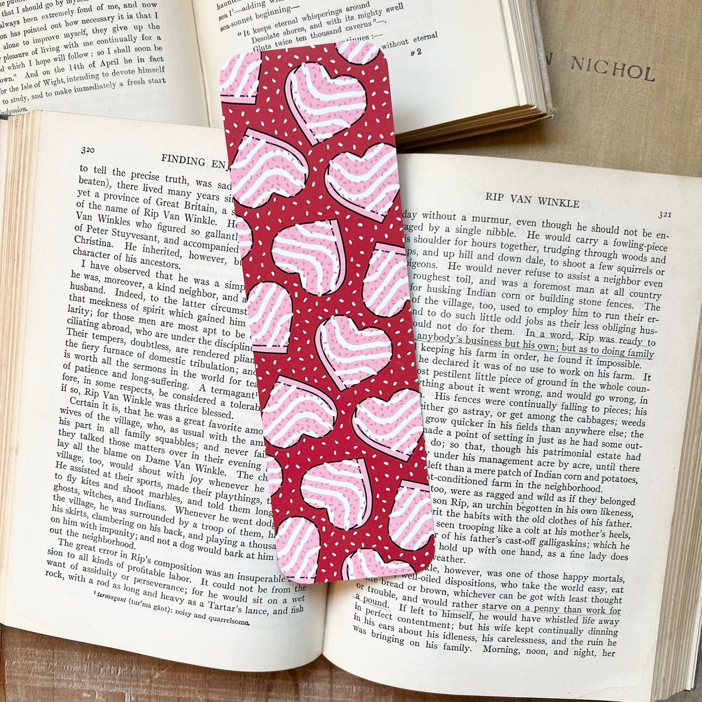 Pink heart cake bookmark