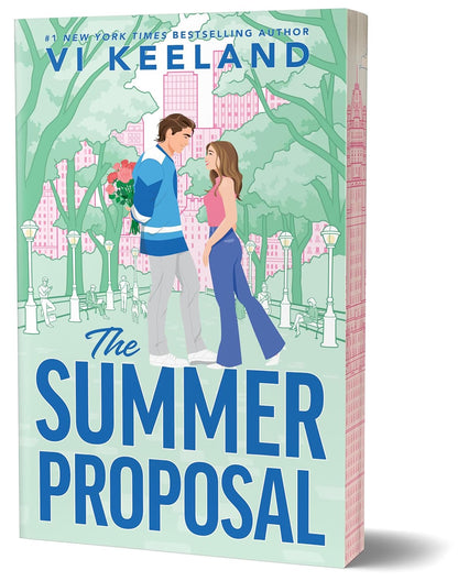 Book cover of 'The Summer Proposal' by Vi Keeland with a couple in an urban park setting.